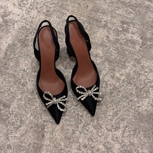 Elegant Black Women's Shoes with Rhinestone Bow